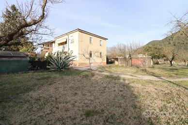 PORZIONE DI BIFAMILIARE A TERNI