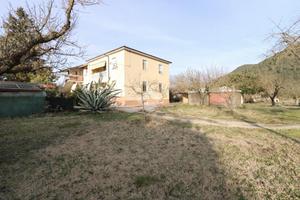 PORZIONE DI BIFAMILIARE A TERNI