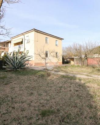 PORZIONE DI BIFAMILIARE A TERNI