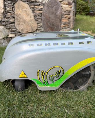 Robot rasaerba Wiper Runner XP