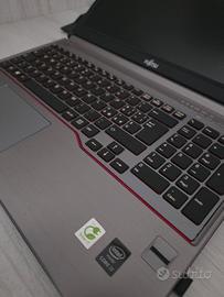 Computer FUJITSU LifeBook Serie E Intel Core i7