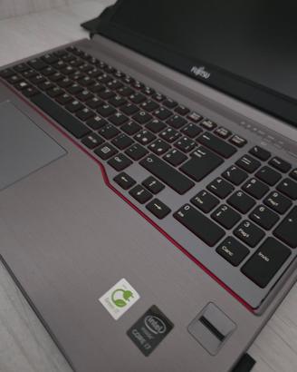 Computer FUJITSU LifeBook Serie E Intel Core i7