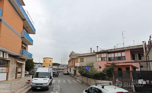 Grotte celoni trilocale con balcone