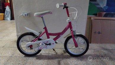 bicicletta per bambine con cestino e campanello