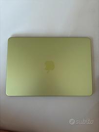 MacBook Neo 256