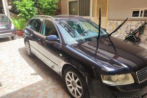 Audi A4 station wagon 