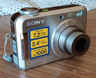 macchina fotografica vintage SONY Ciberg-Shot