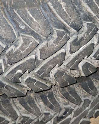 toyo open country M/T 255/85R16