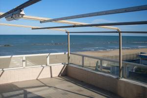 Appartamento fronte mare