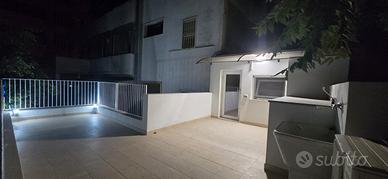 Cagliari bilocale arredato con due terrazze