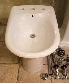 Set sanitari bagno ceramica coordinati (bidet, WC)