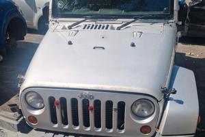 Jeep Wrangler 2.8 CRD anno 2012 per ricambi (2a)
