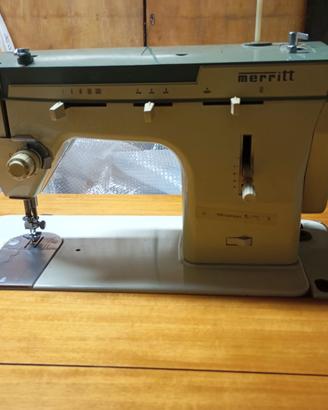 Macchina da cucire Merritt con mobile
