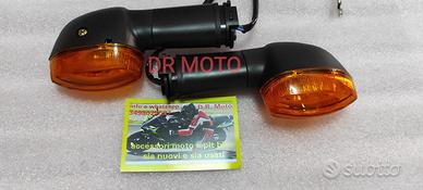 Coppia frecce nere universale moto