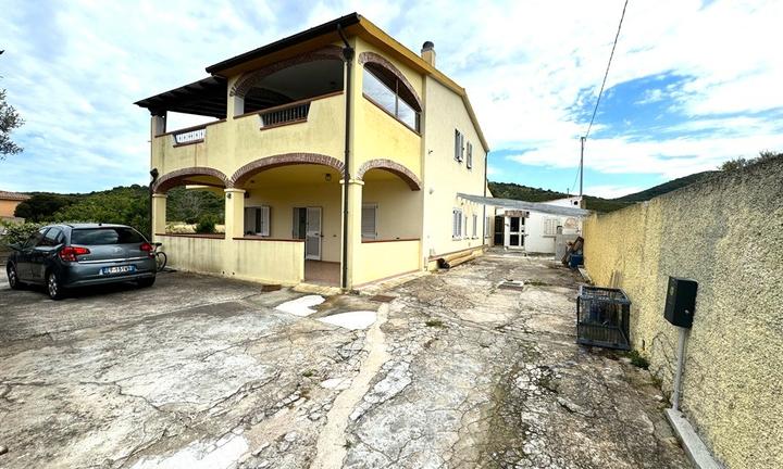 Appartamenti in zona lu linnalvu