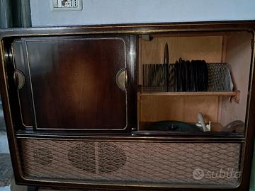 Antico giradischi vinile 