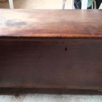 Cassapanca primi del 900 in noce