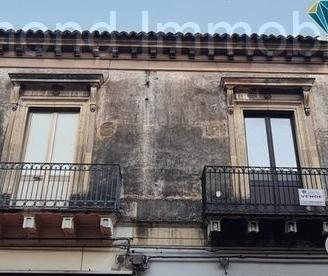 Soluzione singola con garage a fiumefreddo