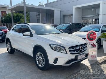 MERCEDES-BENZ GLA 200 d Automatic Business Extra