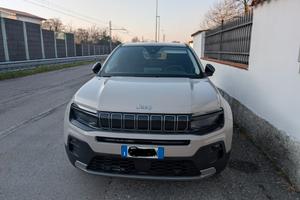 Jeep Avenger Summit i-brida 100 CV e-DCT – Full Op