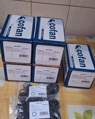 STOCK RIVETTI E GUARNIZIONI