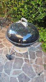 Barbecue Weber a Carbonella Compact tondo