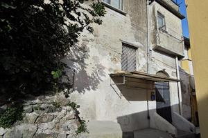 3 LOCALI A CASOLA DI NAPOLI