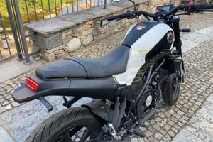 Benelli Leoncino 125 cc