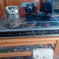 videocamera giradischi macchine fotografiche 