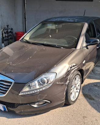 Lancia Delta 1.6 MJT cambio automatico 2009