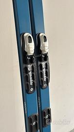 Sci fondo con bastoni