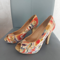 Scarpe con tacco décolleté