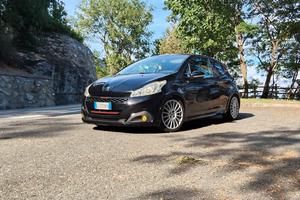 Peugeot 208 GTI 2015