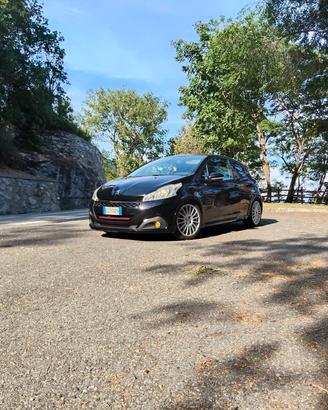 Peugeot 208 GTI 2015
