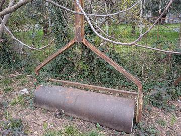 rullo compattatore agricolo 