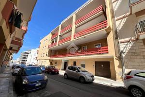 2 LOCALI A GALLIPOLI