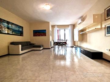 Via Piave - Ampio appartamento con box auto