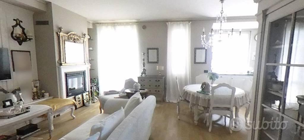Immobile in asta di 97 m² con 3 locali e box auto - Vista 3