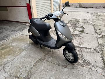 Piaggio Zip 125