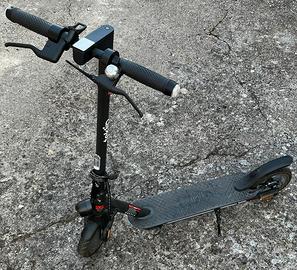 Monopattino Teklio 350W Ruote 8,5”