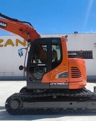 ESCAVATORE CINGOLATO DOOSAN DX 140 LCR-5