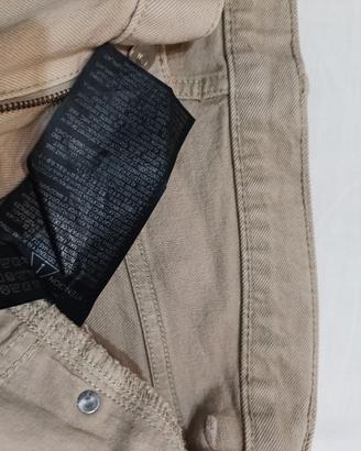 pantaloncini marca Zara 