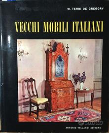 VECCHI MOBILI ITALIANI. Tipi in uso dal secolo XV