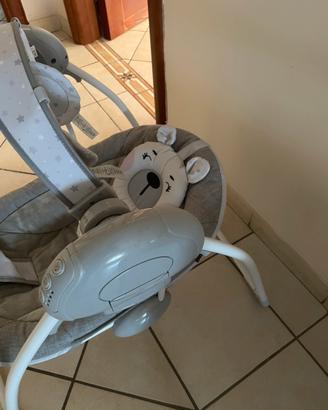 Altalena per bambini sia a corrente che batterie