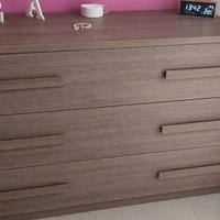 Cassettiera / Comò in legno effetto rovere 