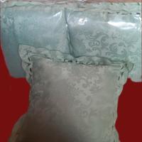 N° 5 cuscini d'arredo damascati