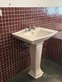 Lavandino e sanitari Devon&Devon