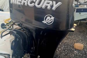 Motore fuoribordo mercury