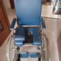Sedia a rotelle comoda