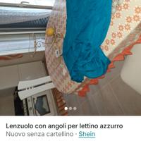 lenzuola azzurro con il riccio